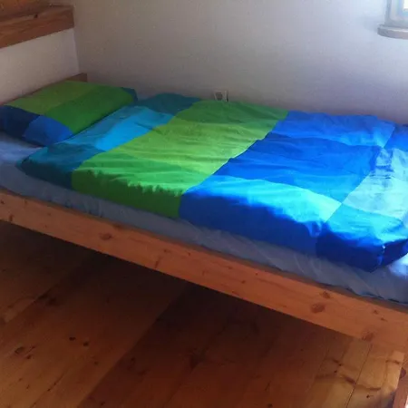 بيت خشبي Bea Hive أسترزيتش