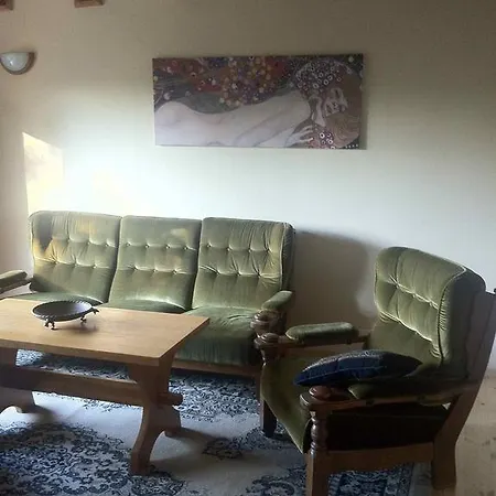 بيت خشبي Bea Hive